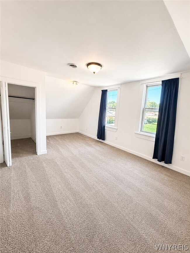 Building Photo - 85 Klas Ave