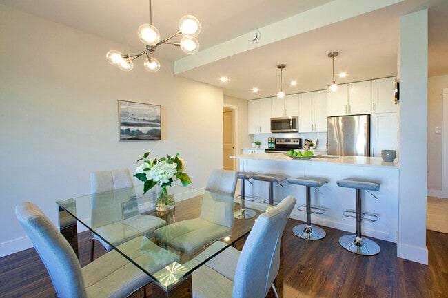 Photo - Amesbury Gate