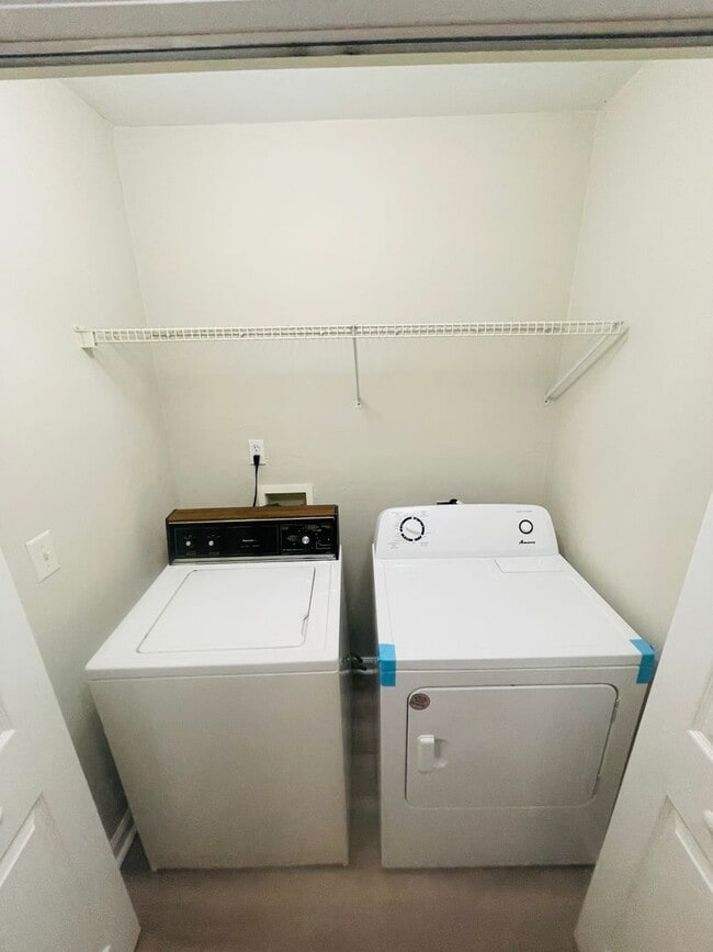 Photo - Spacious Townhouse off Hartsfield Road