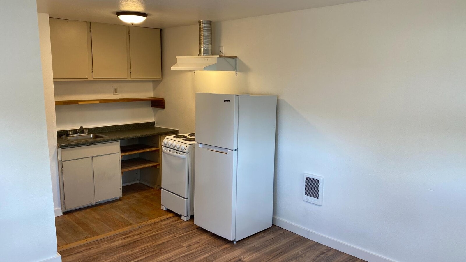 Photo - 1451 53rd Ave