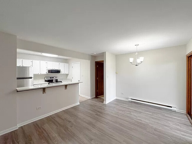 Building Photo - 4303 W Shamrock Ln Unit 1D