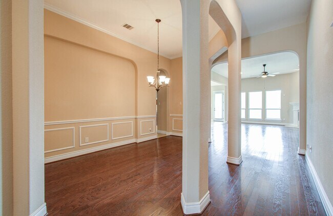 Photo - 2214 Red Wren Cir