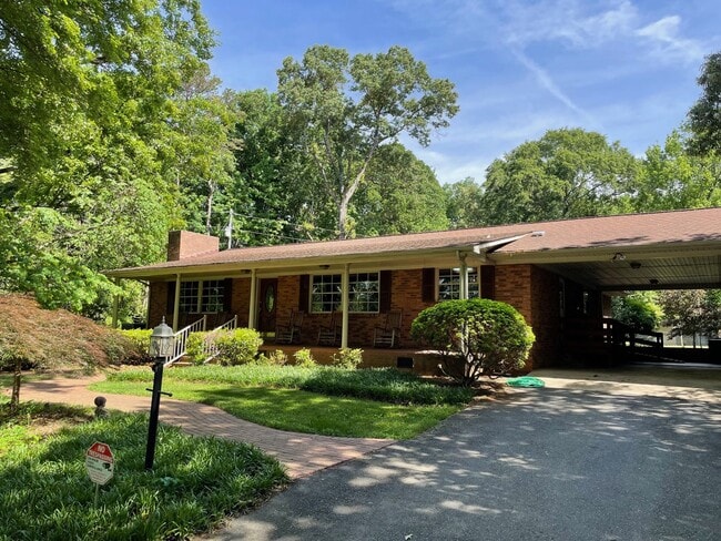 Photo - Beautiful 2 Bed, 2 Bath home located in Seagrove. (Handicap accessible)