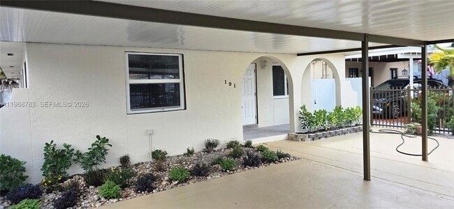 Photo - 191 NW 60th Ave