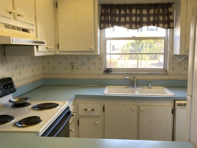 Photo - 202 47th Ave Dr W Unit 135