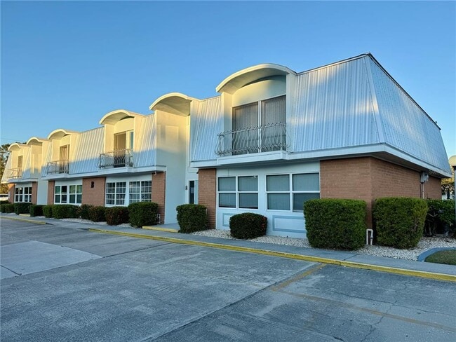 Photo - 22333 Edgewater Dr Unit B4