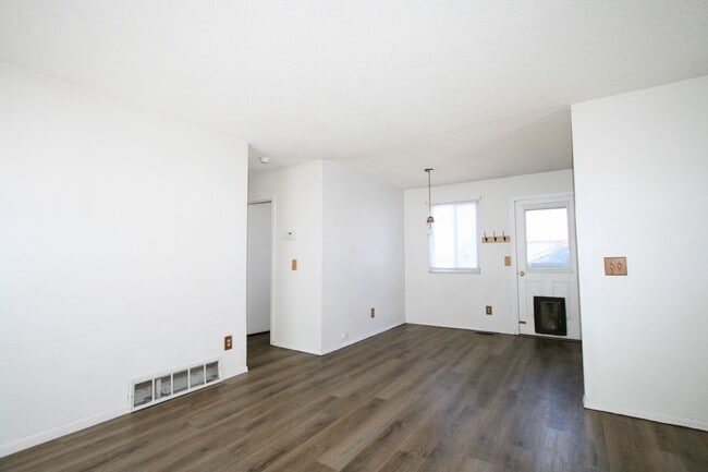 Photo - Charming Bi-level Home Available in Colora...