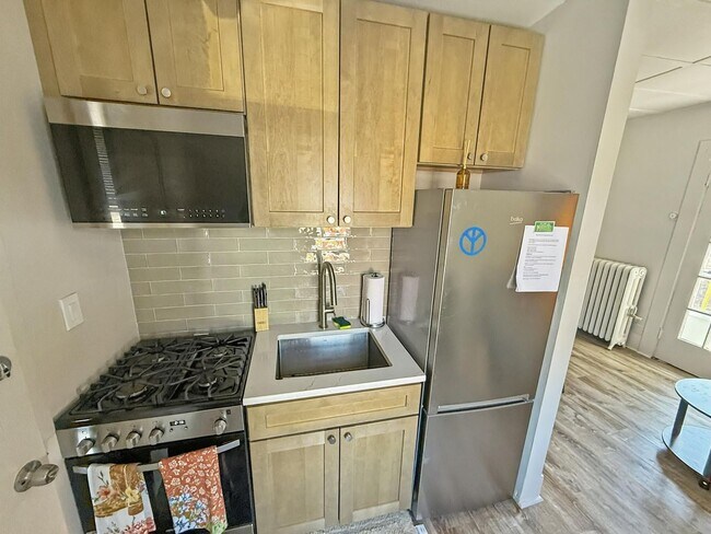 Photo - 5-7 Rock City Rd Unit 2B