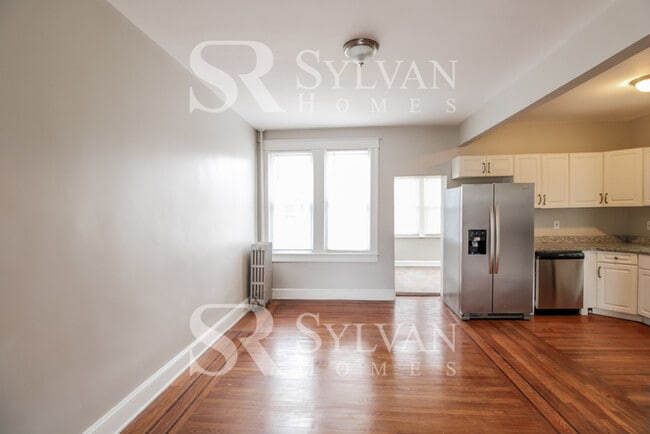Photo - Charming 3BR Townhome