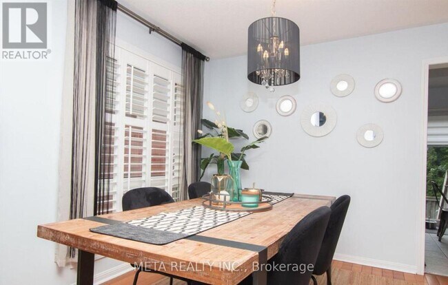 Photo - 2109 Dunmore Ave