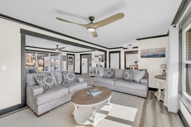 Photo - 311 Joe B Jackson Pkwy