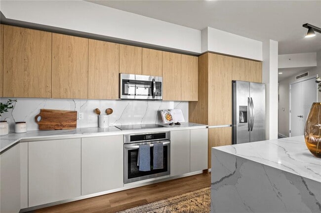 Photo - 300 W Tyler St Unit 1713