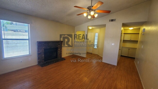 1108 Delwood Ave