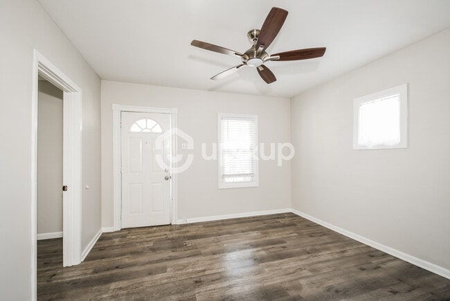 Photo - Fantastic 2bd/1ba home! Let yourself in!