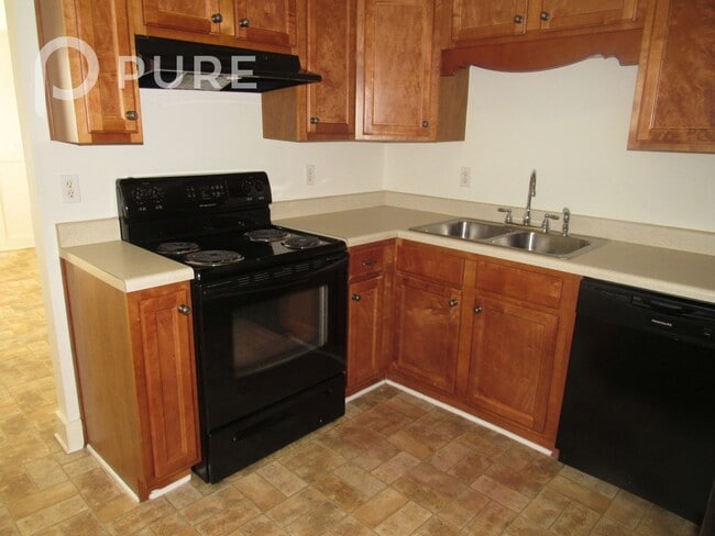 Photo - 182 Little John Cir