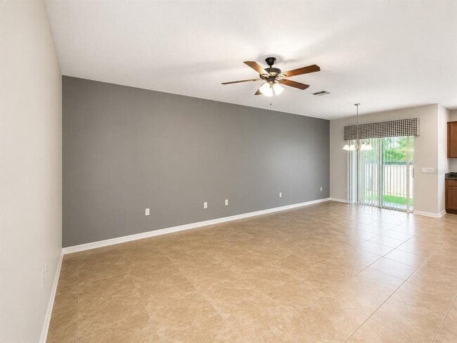 Photo - 5602 Rutherford Pl