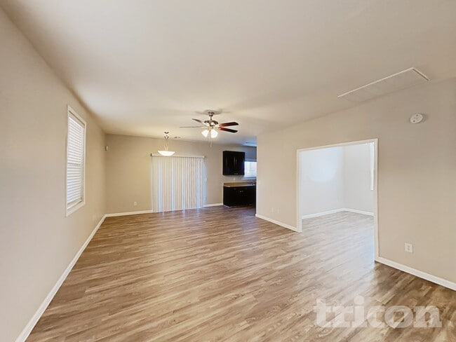 Photo - 5686 Diamond Palm Ct