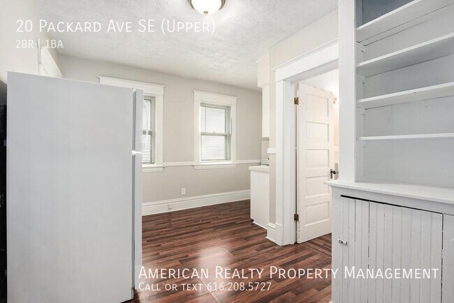 Photo - 20 Packard Ave SE