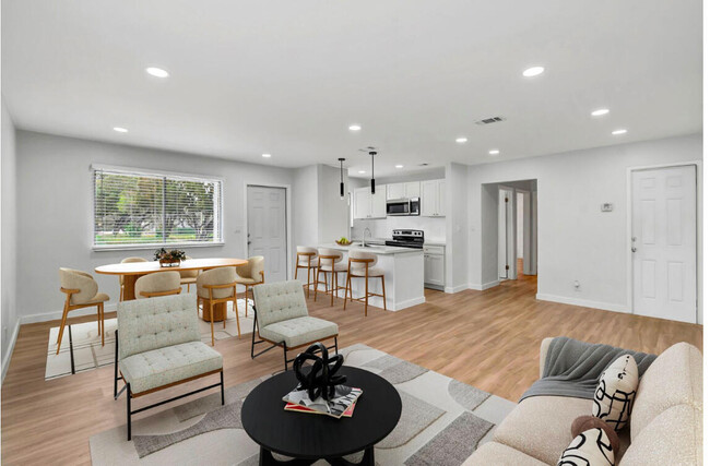 Photo - 115 E Tiffany Dr Condo Unit 4