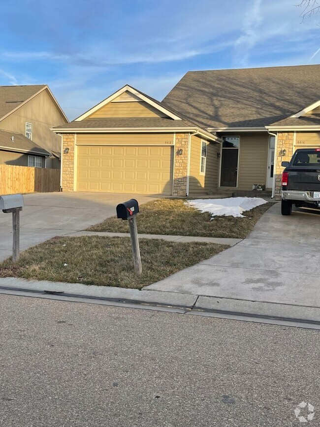 Building Photo - Newly Remodeled Shawnee Heights Duplex Rental