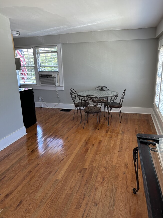 Photo - 115 S Crest Rd Apartments Unit 1
