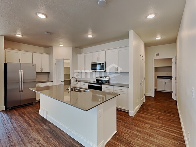 Photo - 2605 W 3290 S