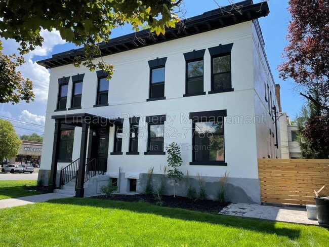 Building Photo - 376 E Broadway Unit 3