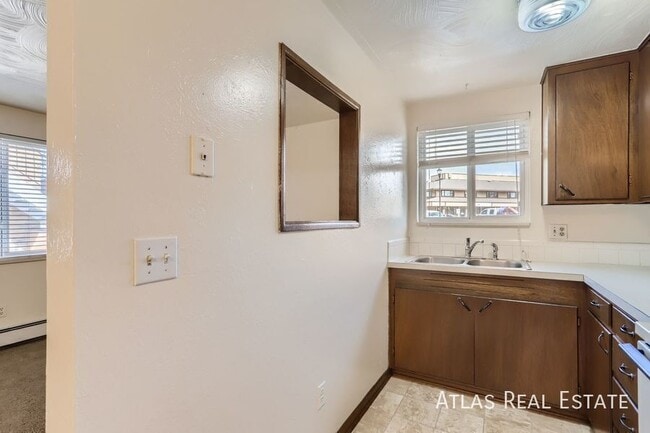 Photo - 27 Denver Way Unit 07