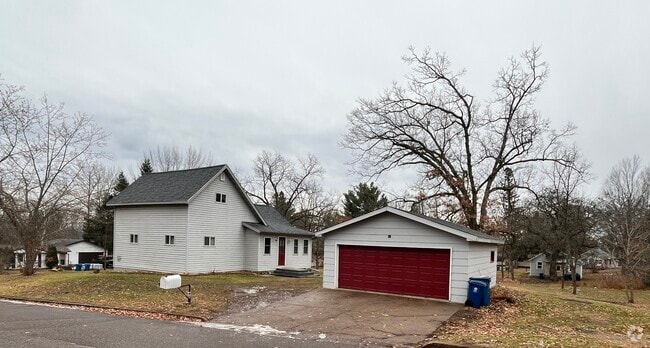 Building Photo - 1017 2nd St Rental