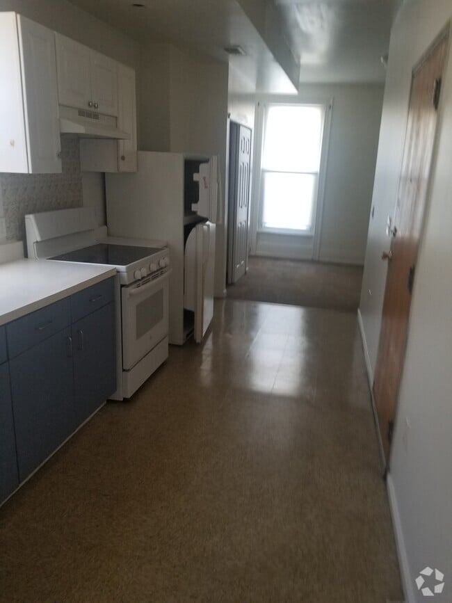 Building Photo - 1226 W Allegheny Ave Unit 2 Front Rental