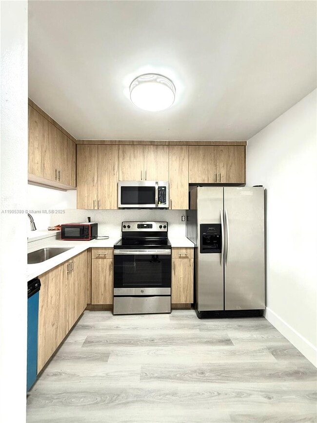 Photo - 1185 SW 16th Ave Unidad 2