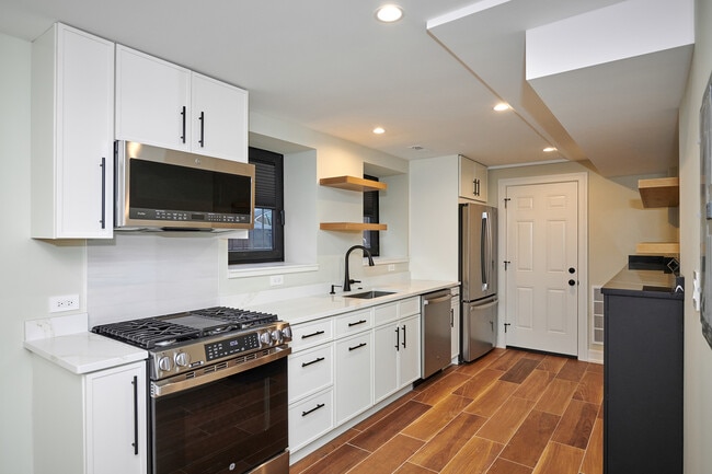 Photo - 5200 N Winthrop Ave Unit GS