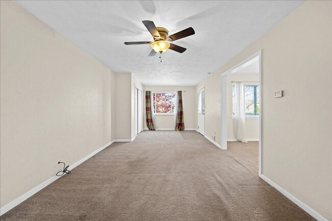 Photo - **Charming 2-Bedroom House with Modern Amenities in Beechview**