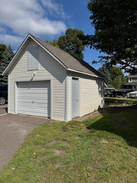 Photo - 115 Chicago Ave N