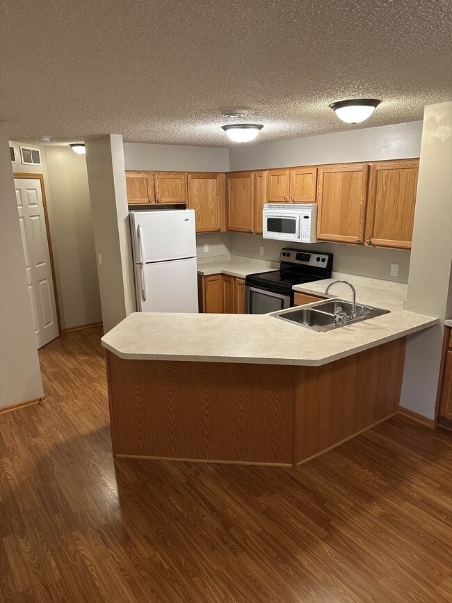 Photo - 2613 Yellowstone Dr