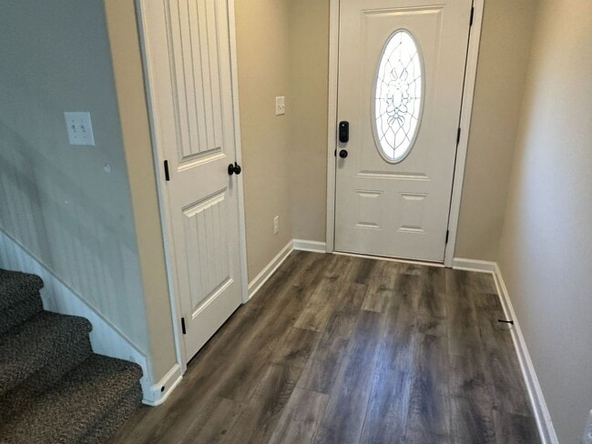 Photo - 3 Bedroom Home with Massive Bonus Room for Rent!