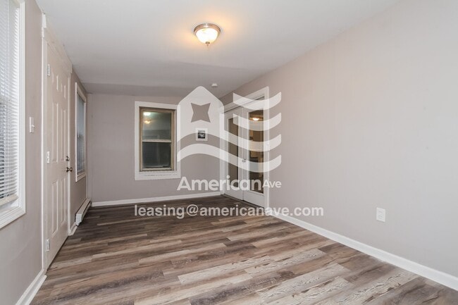Photo - 3232 Mohawk St