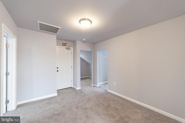 Photo - 2912 Bayonne Ave Unit 3