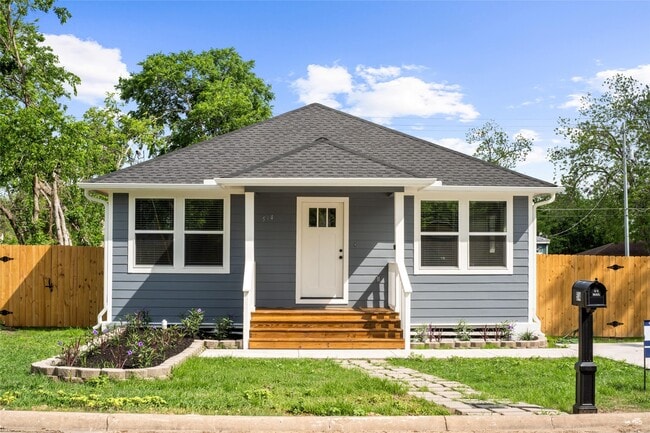 Building Photo - 514 W Wilkins St