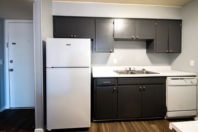 Photo - Coleman Place Apartments