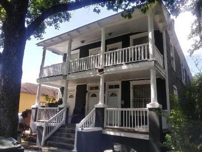 Building Photo - 1106 E 33rd St Unit D Rental