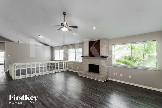 13830 Walnut Hollow Ln