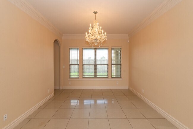 Photo - 7 Stonebrook Ct