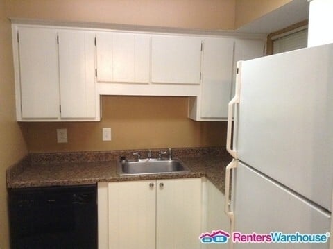 Photo - 367 Leisure Ct