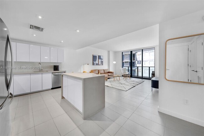 Building Photo - 1600 NE 1st Ave Unit 2318