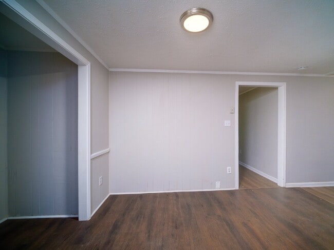 Photo - "Charming 3-Bedroom Retreat in Kings Mountain - Cozy 1050 sqft Home!"