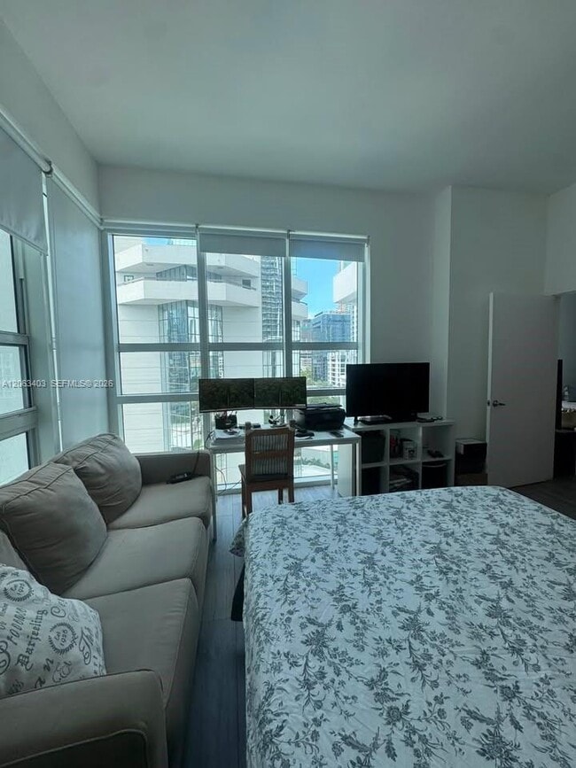 Photo - 951 Brickell Ave Unit 910