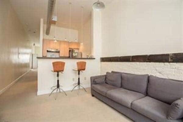 Photo - 296 Meridian St Unit 1