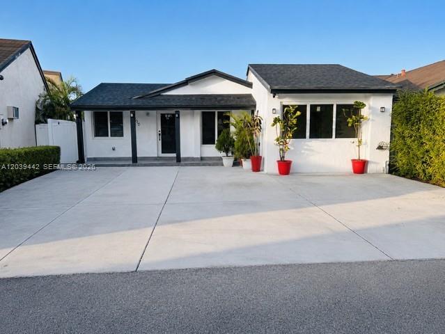 Building Photo - 2500 SW 131st Ct
