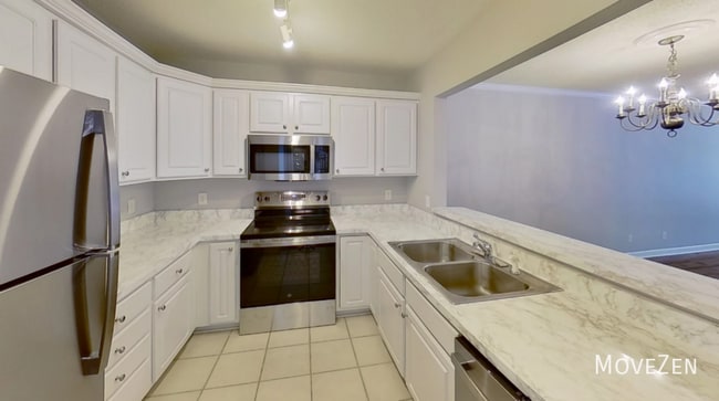 Photo - 1221 Westview Ln